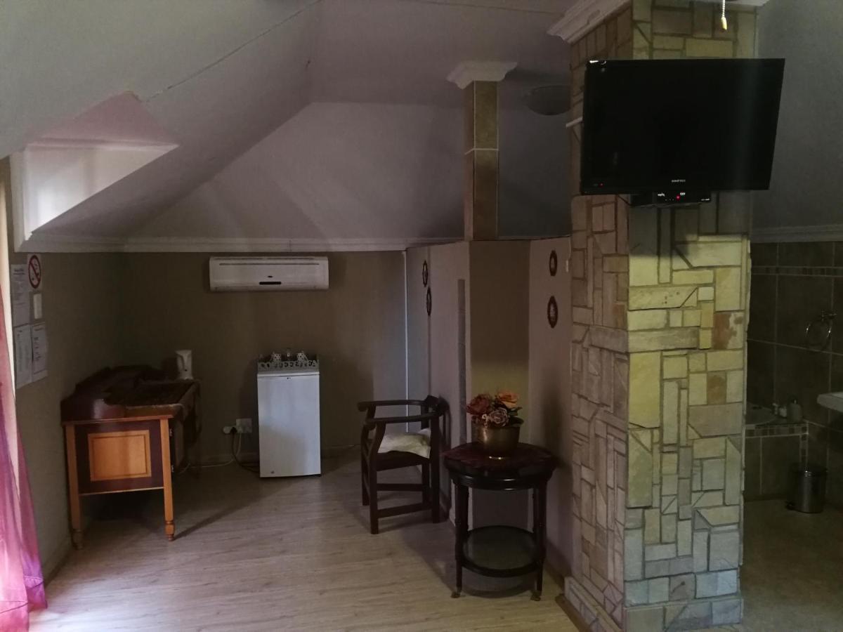 Bougain Villa Guesthouse Winburg Exteriér fotografie